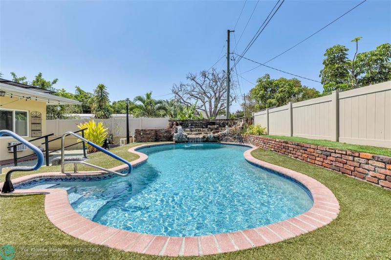  Single Family Homes Photo 38: 3057 NE 15th Ave  Oakland Park,  FL 33334