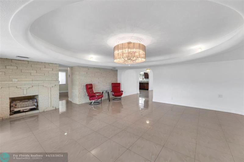  Single Family Homes Photo 4: 3057 NE 15th Ave  Oakland Park,  FL 33334