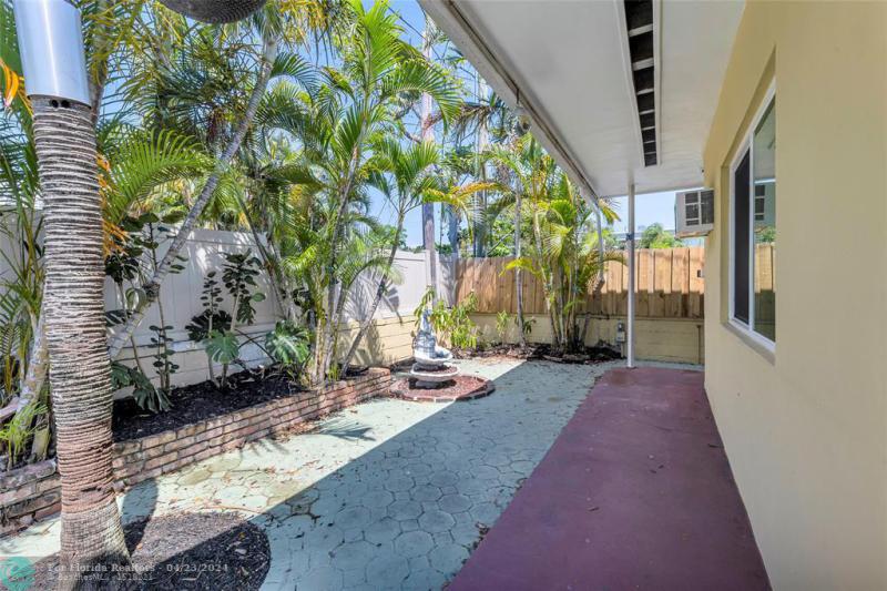  Single Family Homes Photo 43: 3057 NE 15th Ave  Oakland Park,  FL 33334