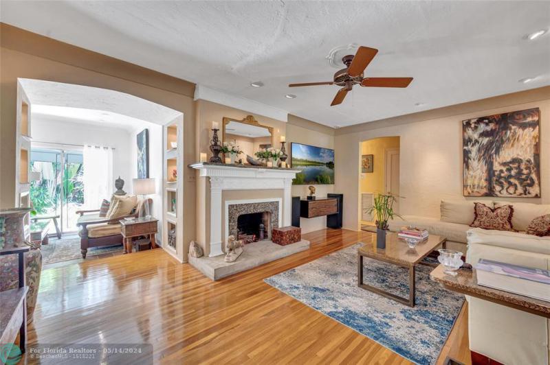 Duplex, Triplex and Fourplex Images