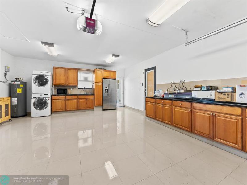  Single Family Homes Photo 22: 461 NW 35th St  Oakland Park,  FL 33309