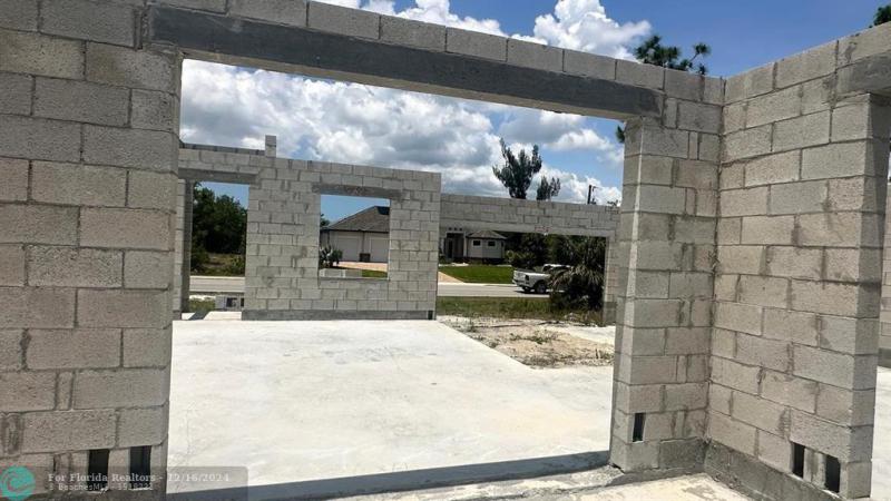 Duplex, Triplex and Fourplex Images