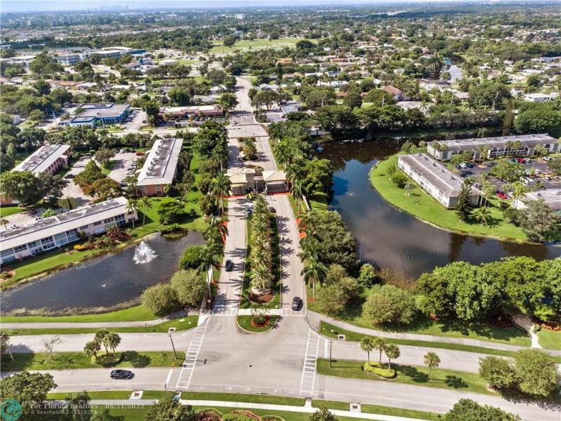  Condo & Townhome Photos