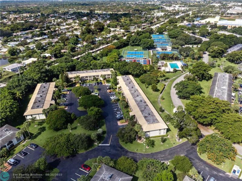  Condo & Townhome Photos