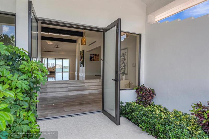 Duplex, Triplex and Fourplex Images