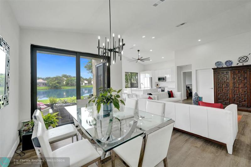  Single Family Homes Photo 10: 10370 NW 14th St  Plantation,  FL 33322