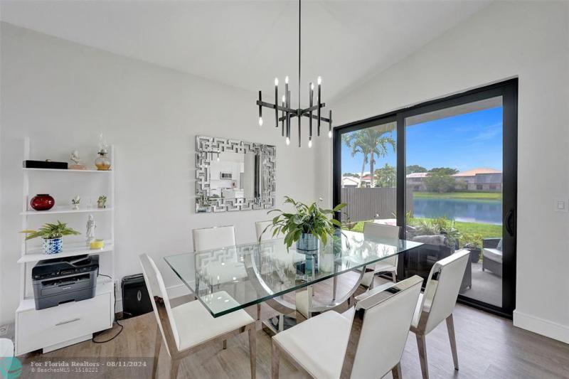  Single Family Homes Photo 11: 10370 NW 14th St  Plantation,  FL 33322