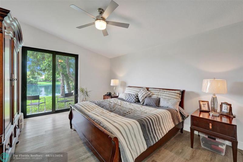  Single Family Homes Photo 33: 10370 NW 14th St  Plantation,  FL 33322