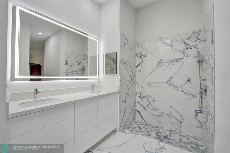  Single Family Homes Photo 39: 10370 NW 14th St  Plantation,  FL 33322