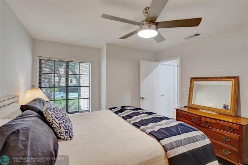  Single Family Homes Photo 41: 10370 NW 14th St  Plantation,  FL 33322
