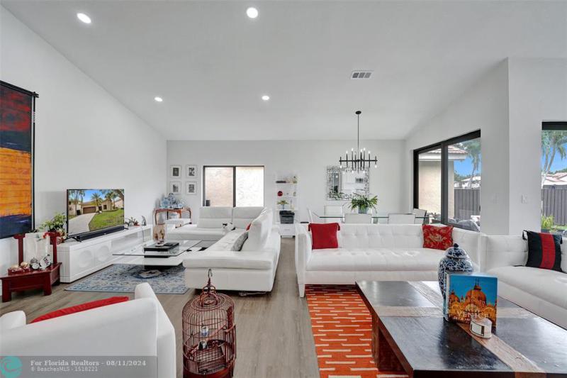  Single Family Homes Photo 6: 10370 NW 14th St  Plantation,  FL 33322