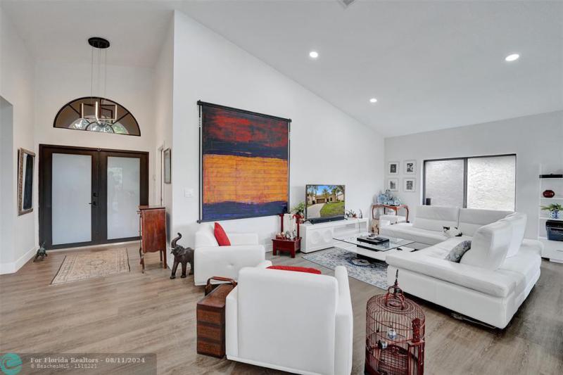  Single Family Homes Photo 7: 10370 NW 14th St  Plantation,  FL 33322