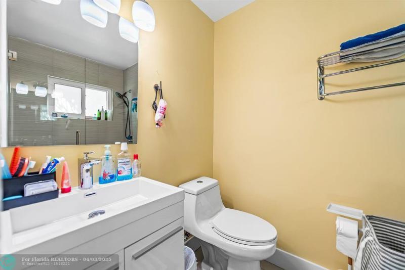  Single Family Homes Photo 31: 2495 Lob Lolly Ln  Deerfield Beach,  FL 33442