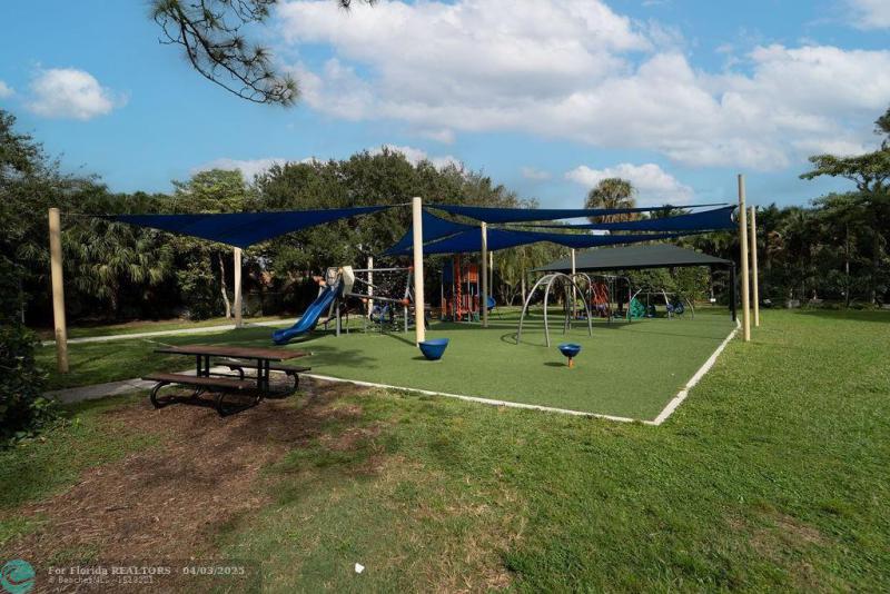  Single Family Homes Photo 45: 2495 Lob Lolly Ln  Deerfield Beach,  FL 33442