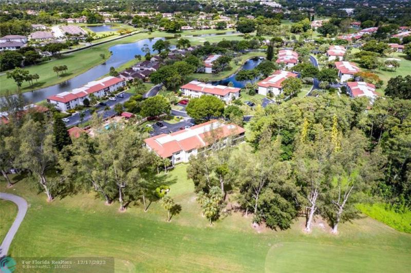  Condo & Townhome Photos