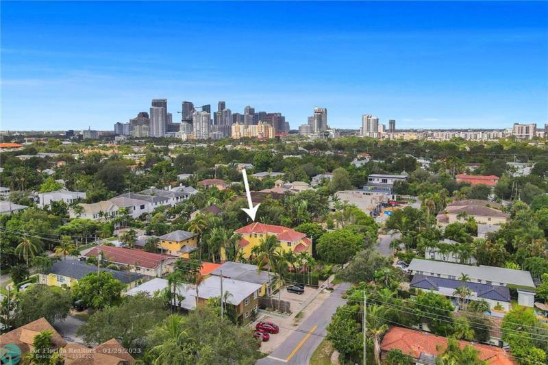  Condo & Townhome Photos