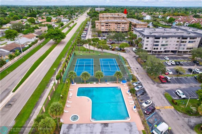  Condo & Townhome Photos