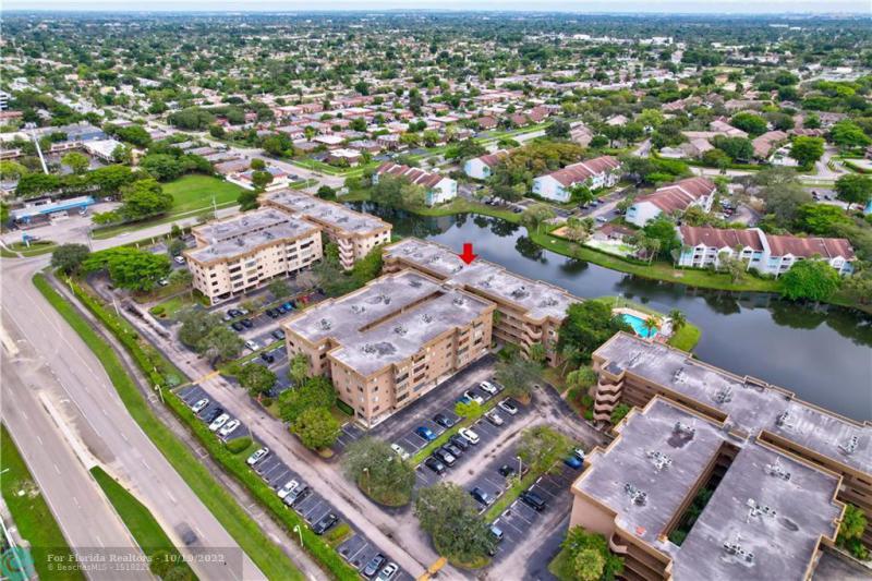  Condo & Townhome Photos