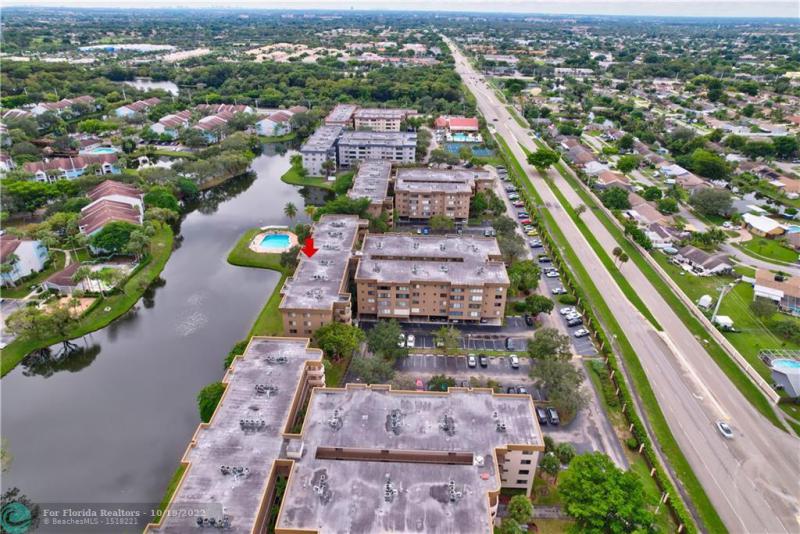  Condo & Townhome Photos