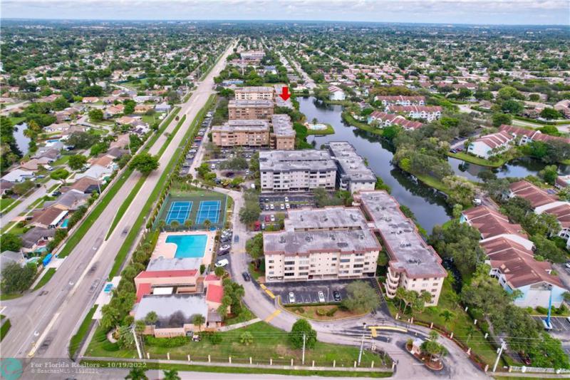  Condo & Townhome Photos