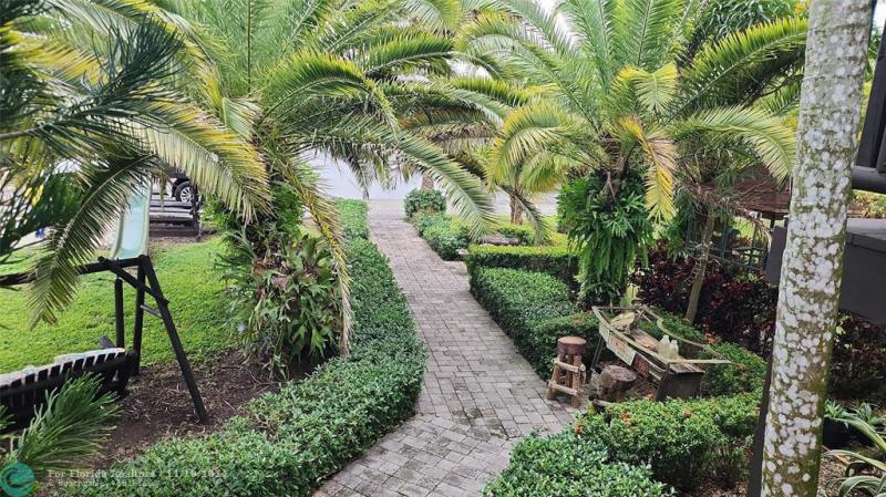  Commercial & Industrial Land Images 