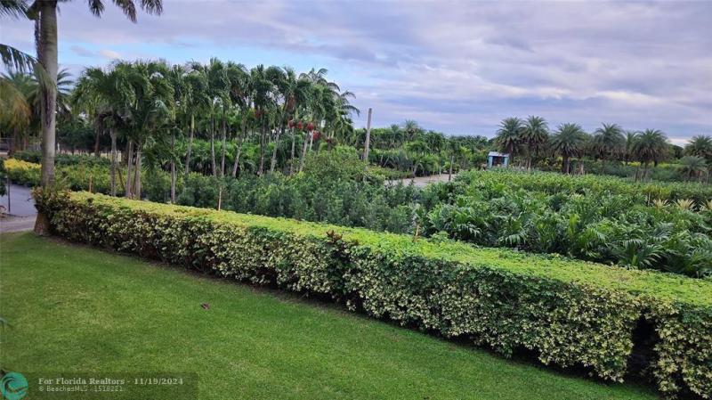  Commercial & Industrial Land Images 