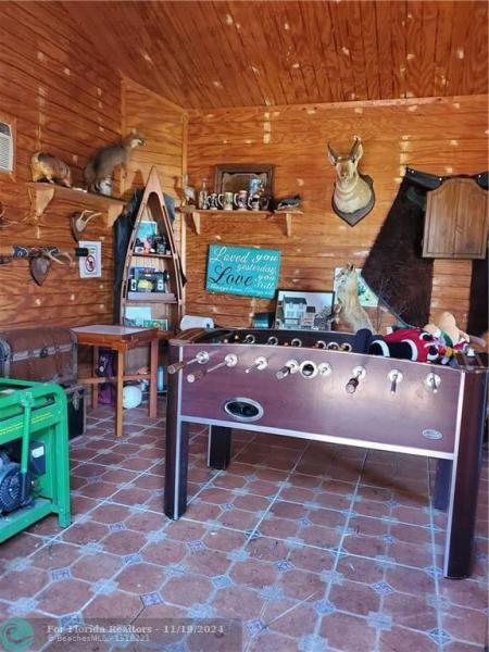  Commercial & Industrial Land Images 