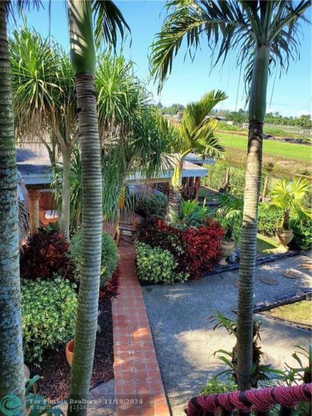  Commercial & Industrial Land Images 