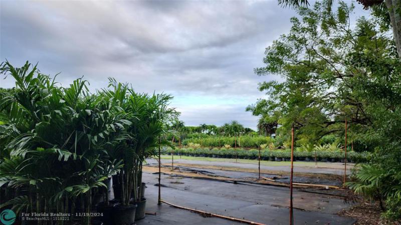  Commercial & Industrial Land Images 