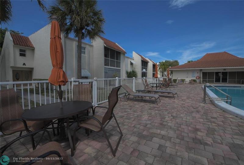  Condo & Townhome Photos