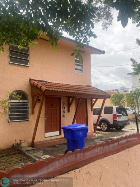 Duplex, Triplex and Fourplex Images