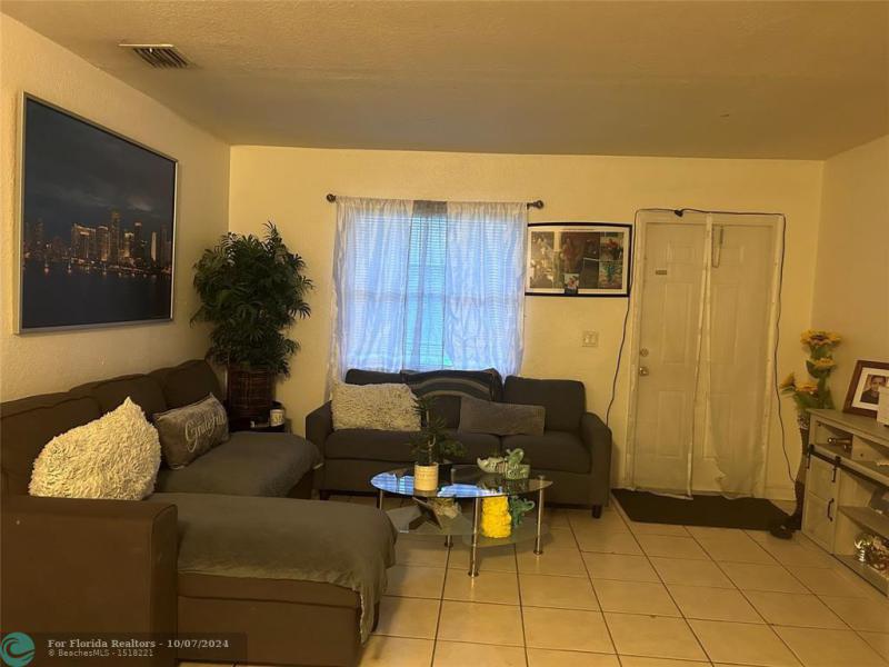 Duplex, Triplex and Fourplex Images