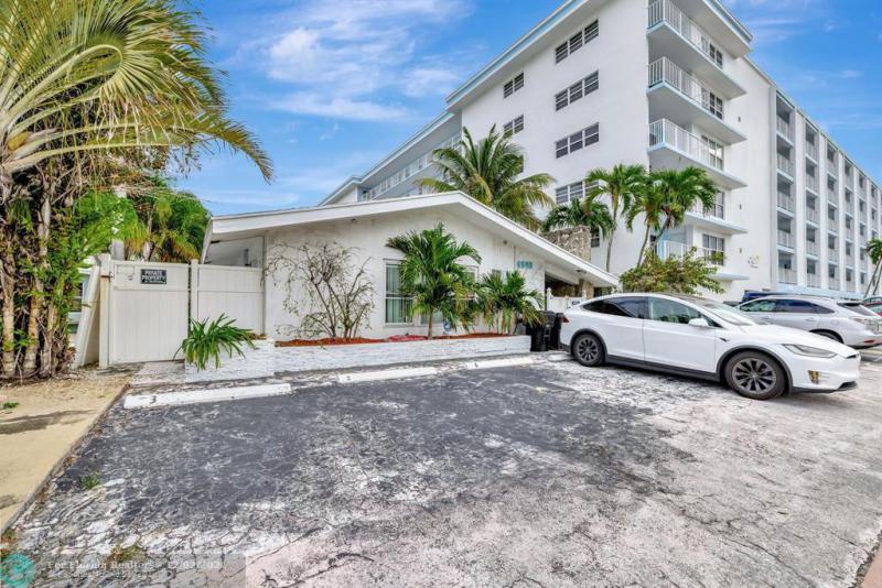 Duplex, Triplex and Fourplex Images