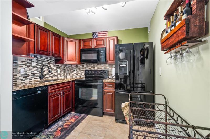  Condo & Townhome Photos