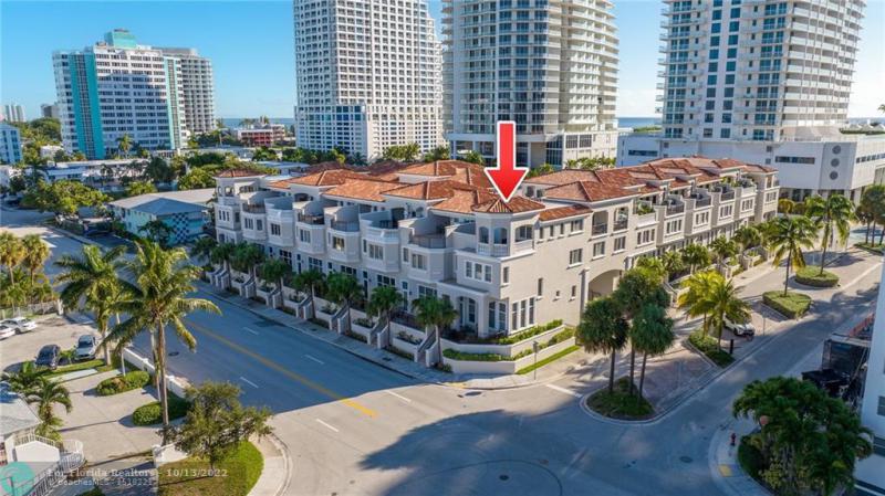  Condo & Townhome Photos