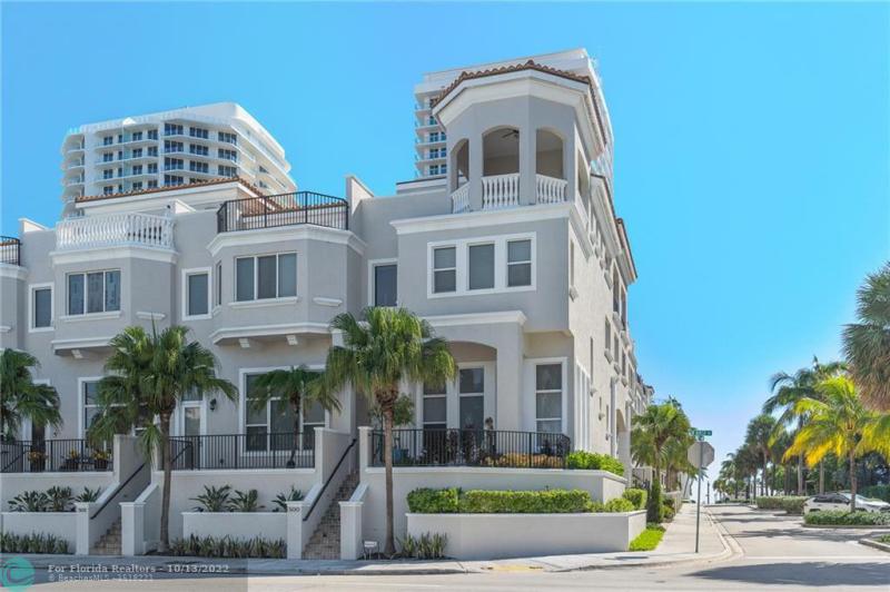  Condo & Townhome Photos