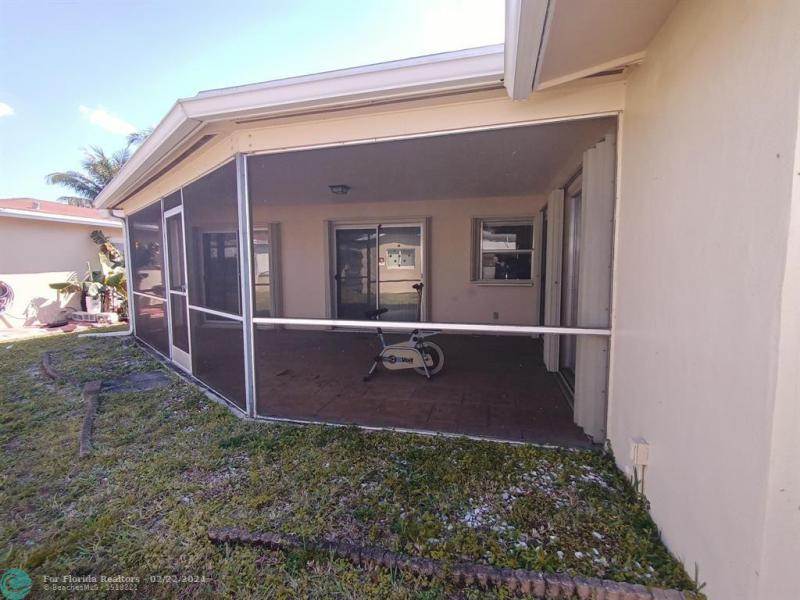  Single Family Homes Photo 26: 1031 NW 49th St  Deerfield Beach,  FL 33064