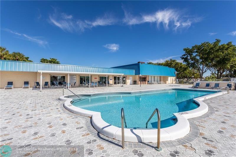  Single Family Homes Photo 28: 1031 NW 49th St  Deerfield Beach,  FL 33064
