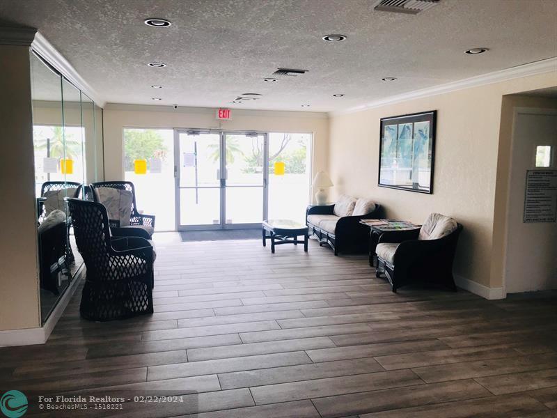  Single Family Homes Photo 38: 1031 NW 49th St  Deerfield Beach,  FL 33064