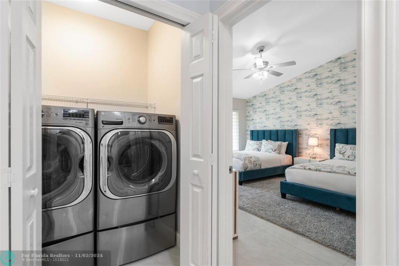  Single Family Homes Photo 26: 263 Hibiscus Ave  Lauderdale By The Sea,  FL 33308