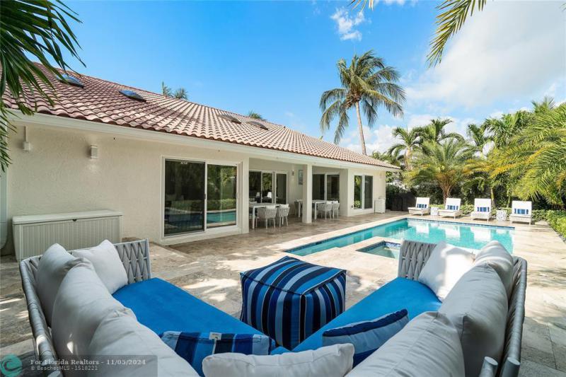  Single Family Homes Photo 29: 263 Hibiscus Ave  Lauderdale By The Sea,  FL 33308