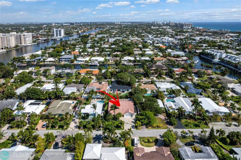  Single Family Homes Photo 35: 263 Hibiscus Ave  Lauderdale By The Sea,  FL 33308
