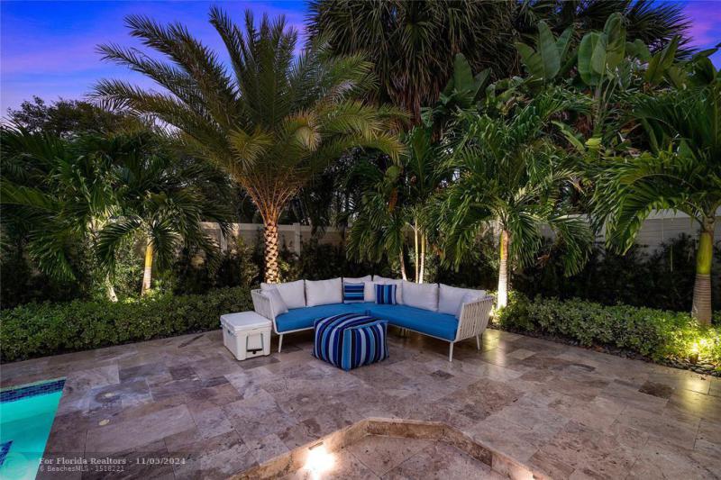  Single Family Homes Photo 49: 263 Hibiscus Ave  Lauderdale By The Sea,  FL 33308