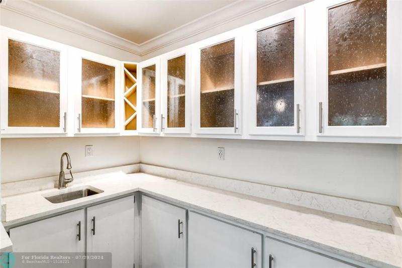  Single Family Homes Photo 13: 3600 NW 91st Ave  Cooper City,  FL 33024