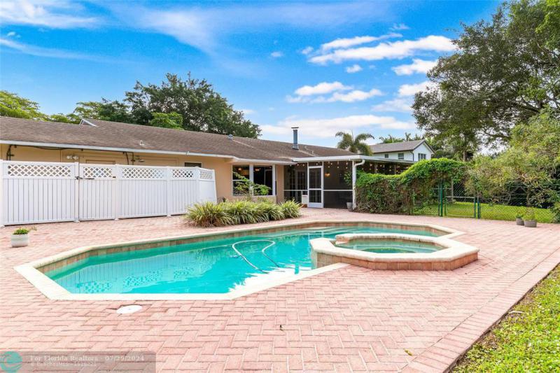  Single Family Homes Photo 28: 3600 NW 91st Ave  Cooper City,  FL 33024