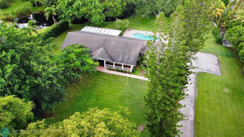  Single Family Homes Photo 3: 3600 NW 91st Ave  Cooper City,  FL 33024