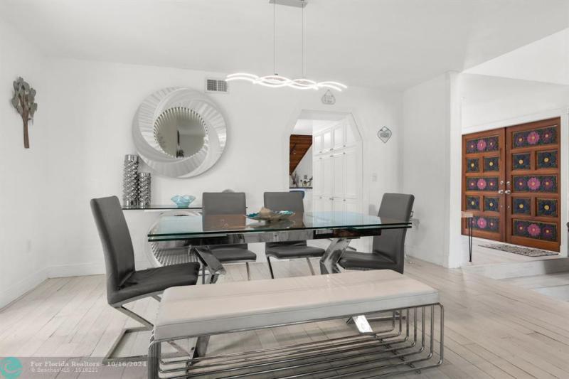  Single Family Homes Photo 15: 7605 Black Olive Way  Tamarac,  FL 33321