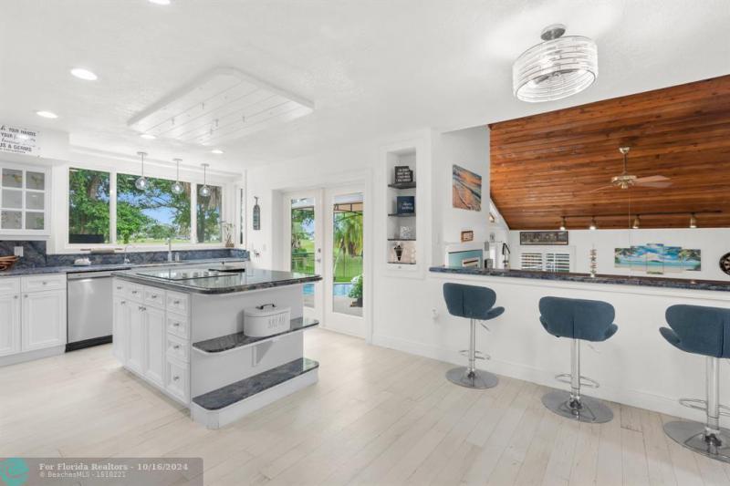  Single Family Homes Photo 18: 7605 Black Olive Way  Tamarac,  FL 33321