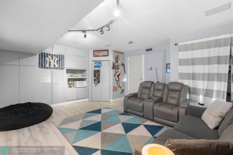  Single Family Homes Photo 27: 7605 Black Olive Way  Tamarac,  FL 33321