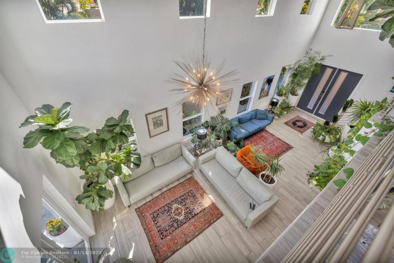  Single Family Homes Photo 32: 2502 NE 6th Ave  Wilton Manors,  FL 33305